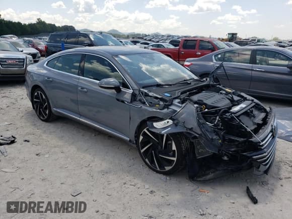 ✅ 2023 Volkswagen Arteon SEL Premium R-Line • VIN: WVWTR7AN2PE010421 • Лот: 69256865. Опубликован ранее на Copart с пробегом 24 234 миль. Бесплатный доступ к архиву аукционных продаж из США и подробный отчёт об истории автомобиля на DreamBid. Изображение 4.