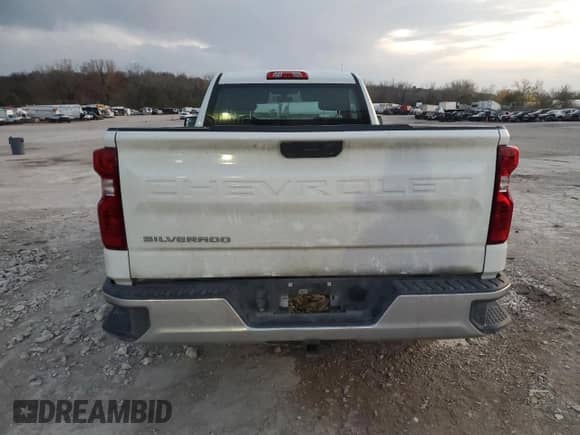 2022 Chevrolet Silverado 1500 Work Truck z VIN 3GCNWAED8NG205493, wystawiony jako Copart lot #80735154 z przebiegiem 49 268 mil mil oraz Szkoda całkowita • Salvage title. Historia ofert i sprzedaży dostępna na DreamBid. Obrazek 6.