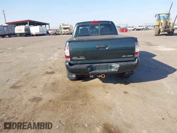 ✅ 2009 Toyota Tacoma • VIN: 5TEMU52N49Z622061 • Lot: 43381986. Listed on IAAI with 169,157 mi. Free auction sales archive from the USA and detailed vehicle history report at DreamBid. Image 16.