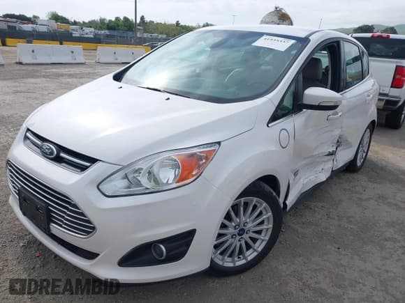 ✅ 2016 Ford C-Max SEL • VIN: 1FADP5CUXGL102011 • Lot: 41935337. Wystawiony na IAAI z przebiegiem 95 279 mil. Bezpłatny archiwum sprzedaży aukcyjnych z USA i szczegółowy raport historii pojazdu na DreamBid. Zdjęcie 2.