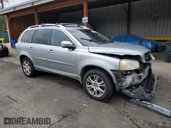 ✅ 2014 Volvo XC90 • VIN: YV4952CY4E1683079 • Lot: 58744475. Wystawiony na Copart z przebiegiem Nie podano. Bezpłatny archiwum sprzedaży aukcyjnych z USA i szczegółowy raport historii pojazdu na DreamBid. Zdjęcie 4.