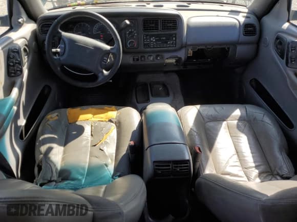 ✅ 1999 Dodge Durango • VIN: 1B4HR28Z2XF698848 • Lot: 89729315. Wystawiony na Copart z przebiegiem 227 050 mil. Bezpłatny archiwum sprzedaży aukcyjnych z USA i szczegółowy raport historii pojazdu na DreamBid. Zdjęcie 8.