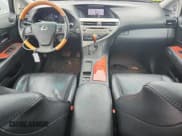 ✅ 2011 Lexus RX 350 • VIN: 2T2BK1BA6BC098437 • Lot: 93622935. Wystawiony na Copart z przebiegiem 142 003 mil. Bezpłatny archiwum sprzedaży aukcyjnych z USA i szczegółowy raport historii pojazdu na DreamBid. Zdjęcie 8.