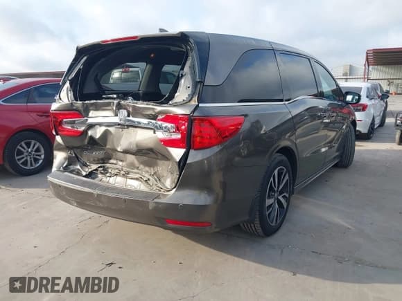 ✅ 2018 Honda Odyssey Elite • VIN: 5FNRL6H99JB032548 • Lot: 43550347. Listed on IAAI with 145,508 mi. Free auction sales archive from the USA and detailed vehicle history report at DreamBid. Image 4.