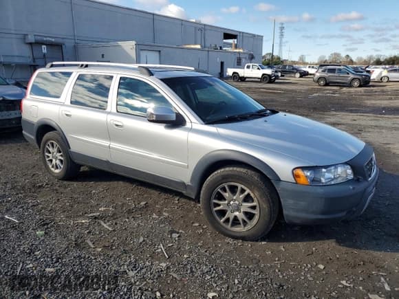 ✅ 2007 Volvo XC70 • VIN: YV4SZ592971265100 • Lot: 93423335. Listed on Copart with 228,148 mi. Free auction sales archive from the USA and detailed vehicle history report at DreamBid. Image 4.