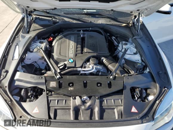 ✅ 2016 BMW 6 Series 640i • VIN: WBA6D0C5XGG432311 • Lot: 68064984. Listed on Copart with 32,011 mi. Free auction sales archive from the USA and detailed vehicle history report at DreamBid. Image 11.