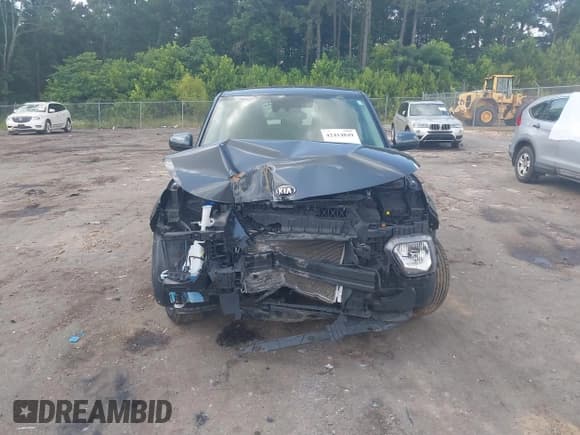 ✅ 2020 Kia Soul S • VIN: KNDJ23AU0L7731329 • Lot: 42414849. Listed on IAAI with 62,484 mi. Free auction sales archive from the USA and detailed vehicle history report at DreamBid. Image 12.