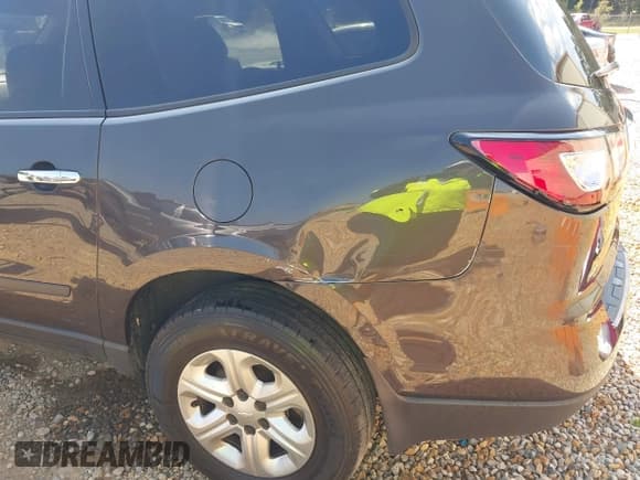 ✅ 2015 Chevrolet Traverse LS • VIN: 1GNKRFKD1FJ150100 • Лот: 43124481. Опубликован ранее на IAAI с пробегом 217 826 миль. Бесплатный доступ к архиву аукционных продаж из США и подробный отчёт об истории автомобиля на DreamBid. Изображение 6.