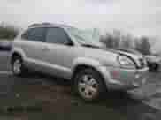 2008 Hyundai Tucson SE z VIN KM8JN12D48U864996, wystawiony jako Copart lot #82535284 z przebiegiem 137 391 mil mil oraz Szkoda całkowita • Salvage title. Historia ofert i sprzedaży dostępna na DreamBid. Obrazek 4.
