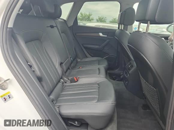 ✅ 2024 Audi Q5 Premium Plus • VIN: WA1BBAFY4R2041295 • Лот: 80486705. Опубликован ранее на Copart с пробегом 18 446 миль. Бесплатный доступ к архиву аукционных продаж из США и подробный отчёт об истории автомобиля на DreamBid. Изображение 10.