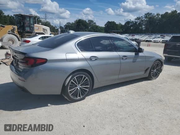 ✅ 2023 BMW 5 Series 540i • VIN: WBA53BJ01PWY12130 • Lot: 81444725. Listed on Copart with 25,193 mi. Free auction sales archive from the USA and detailed vehicle history report at DreamBid. Image 3.