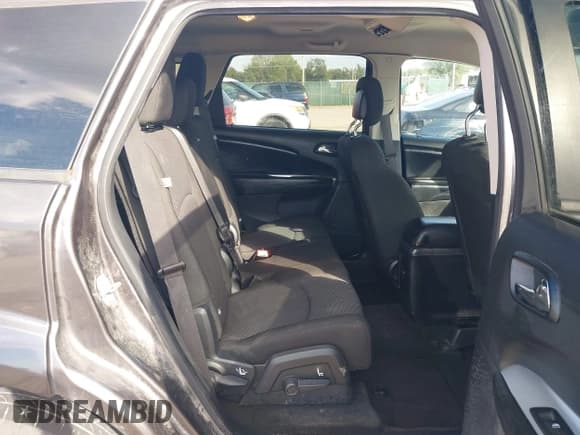 ✅ 2019 Dodge Journey SE • VIN: 3C4PDCBG0KT868682 • Lot: 43338811. Wystawiony na IAAI z przebiegiem 89 649 mil. Bezpłatny archiwum sprzedaży aukcyjnych z USA i szczegółowy raport historii pojazdu na DreamBid. Zdjęcie 8.