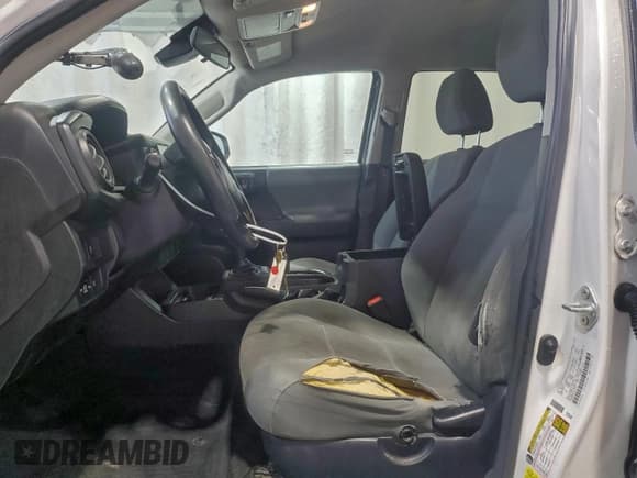 ✅ 2021 Toyota Tacoma SR • VIN: 3TMCZ5AN9MM397673 • Lot: 93842765. Listed on Copart with 156,325 mi. Free auction sales archive from the USA and detailed vehicle history report at DreamBid. Image 7.
