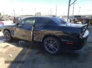 ✅ 2022 Dodge Challenger GT • VIN: 2C3CDZKG3NH152121 • Lot: 49669513. Wystawiony na Copart z przebiegiem 15 315 mil. Bezpłatny archiwum sprzedaży aukcyjnych z USA i szczegółowy raport historii pojazdu na DreamBid. Zdjęcie 2.