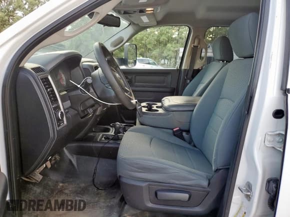 ✅ 2013 Ram 2500 Tradesman • VIN: 3C6UR5HL0DG570897 • Lot: 85524295. Listed on Copart with 102,257 mi. Free auction sales archive from the USA and detailed vehicle history report at DreamBid. Image 7.