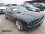 ✅ 2013 Dodge Challenger R/T Classic • VIN: 2C3CDYBT8DH631124 • Lot: 41587516. Wystawiony na IAAI z przebiegiem 126 155 mil. Bezpłatny archiwum sprzedaży aukcyjnych z USA i szczegółowy raport historii pojazdu na DreamBid. Zdjęcie 1.