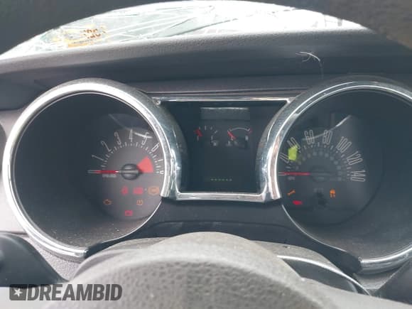 ✅ 2008 Ford Mustang GT Deluxe • VIN: 1ZVHT82H685175733 • Lot: 43274979. Listed on IAAI with 30,231 mi. Free auction sales archive from the USA and detailed vehicle history report at DreamBid. Image 7.