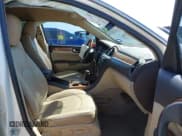 ✅ 2012 Buick Enclave Leather • VIN: 5GAKRCED1CJ154454 • Lot: 43323536. Wystawiony na IAAI z przebiegiem 135 780 mil. Bezpłatny archiwum sprzedaży aukcyjnych z USA i szczegółowy raport historii pojazdu na DreamBid. Zdjęcie 5.