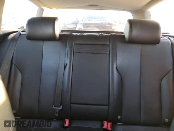 ✅ 2007 Volkswagen Passat Komfort • VIN: WVWXK73C87E034403 • Lot: 85571644. Listed on Copart with 67,731 mi. Free auction sales archive from the USA and detailed vehicle history report at DreamBid. Image 10.