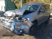 ✅ 2018 Mitsubishi Outlander SE • VIN: JA4AD3A32JZ048996 • Lot: 43626835. Listed on IAAI with 140,451 mi. Free auction sales archive from the USA and detailed vehicle history report at DreamBid. Image 17.