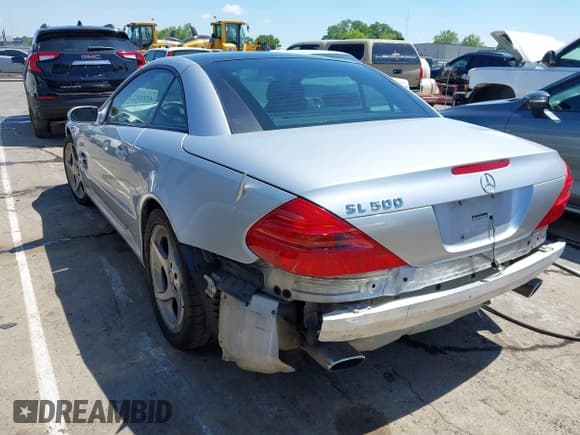 ✅ 2005 Mercedes-Benz SL 500 • VIN: WDBSK75F55F098924 • Lot: 42215237. Wystawiony na IAAI z przebiegiem 211 102 mil. Bezpłatny archiwum sprzedaży aukcyjnych z USA i szczegółowy raport historii pojazdu na DreamBid. Zdjęcie 3.