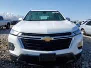 ✅ 2022 Chevrolet Traverse LS • VIN: 1GNEVLKWXNJ107625 • Лот: 42544375. Опубликован ранее на Copart с пробегом 46 280 миль. Бесплатный доступ к архиву аукционных продаж из США и подробный отчёт об истории автомобиля на DreamBid. Изображение 5.