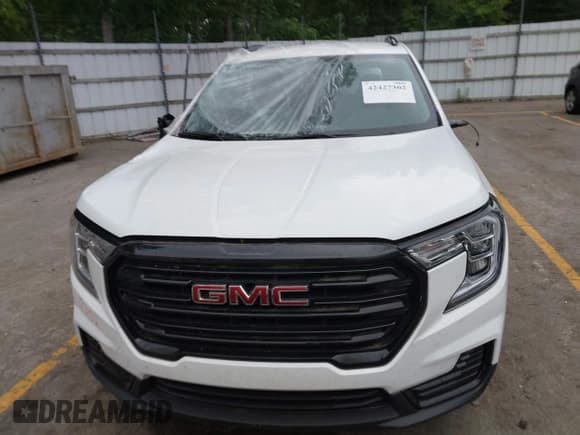 ✅ 2023 GMC Terrain SLE • VIN: 3GKALTEG1PL166984 • Lot: 42427302. Wystawiony na IAAI z przebiegiem 16 558 mil. Bezpłatny archiwum sprzedaży aukcyjnych z USA i szczegółowy raport historii pojazdu na DreamBid. Zdjęcie 12.