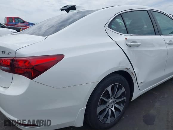 ✅ 2016 Acura TLX • VIN: 19UUB1F31GA000694 • Лот: 43074487. Опубликован ранее на IAAI с пробегом 136 160 миль. Бесплатный доступ к архиву аукционных продаж из США и подробный отчёт об истории автомобиля на DreamBid. Изображение 20.