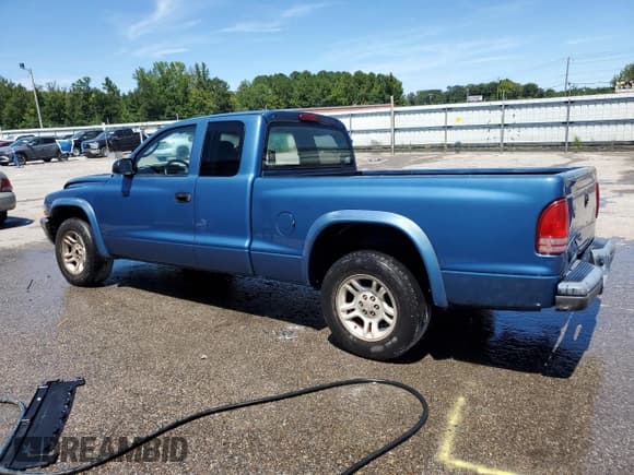✅ 2004 Dodge Dakota • VIN: 1D7GL12K74S701368 • Lot: 70664005. Wystawiony na Copart z przebiegiem 232 372 mil. Bezpłatny archiwum sprzedaży aukcyjnych z USA i szczegółowy raport historii pojazdu na DreamBid. Zdjęcie 2.