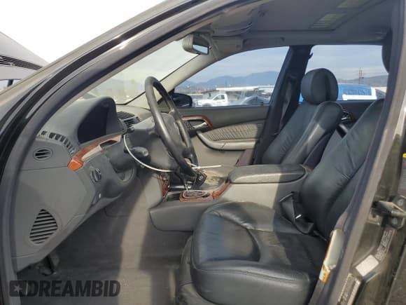 ✅ 2003 Mercedes-Benz S 430 • VIN: WDBNG70JX3A325206 • Лот: 91786225. Опубликован ранее на Copart с пробегом 143 267 миль. Бесплатный доступ к архиву аукционных продаж из США и подробный отчёт об истории автомобиля на DreamBid. Изображение 7.