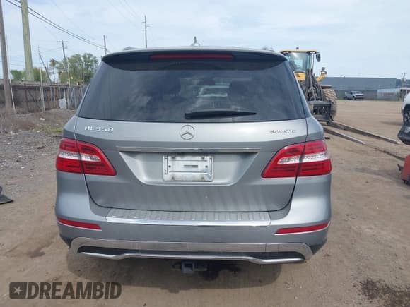 ✅ 2015 Mercedes-Benz M 350 • VIN: 4JGDA5HB1FA506811 • Lot: 42241750. Listed on IAAI with 162,278 mi. Free auction sales archive from the USA and detailed vehicle history report at DreamBid. Image 16.