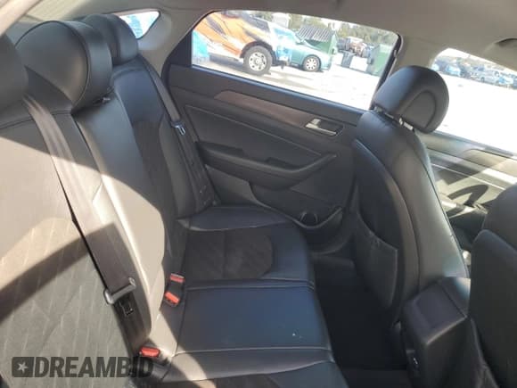 ✅ 2015 Hyundai Sonata Sport • VIN: 5NPE34AF4FH055196 • Lot: 92117025. Listed on Copart with 155,133 mi. Free auction sales archive from the USA and detailed vehicle history report at DreamBid. Image 10.