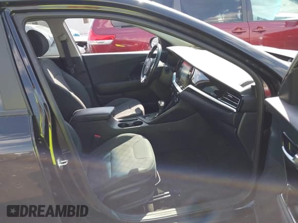✅ 2022 Kia Niro LXS • VIN: KNDCM3LD5N5502286 • Lot: 43331543. Listed on IAAI with 41,020 mi. Free auction sales archive from the USA and detailed vehicle history report at DreamBid. Image 5.