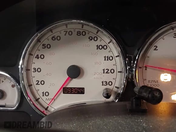 ✅ 2007 Saturn VUE I4 • VIN: 5GZCZ33D77S835156 • Lot: 43586934. Wystawiony na IAAI z przebiegiem 93 044 mil. Bezpłatny archiwum sprzedaży aukcyjnych z USA i szczegółowy raport historii pojazdu na DreamBid. Zdjęcie 7.