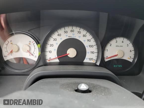 2009 Dodge Dakota Bighorn/Lonestar z VIN 1D7HE32K09S807503, wystawiony jako Copart lot #71681745 z przebiegiem 83 744 mil mil oraz Szkoda całkowita • Salvage title. Historia ofert i sprzedaży dostępna na DreamBid. Obrazek 9.