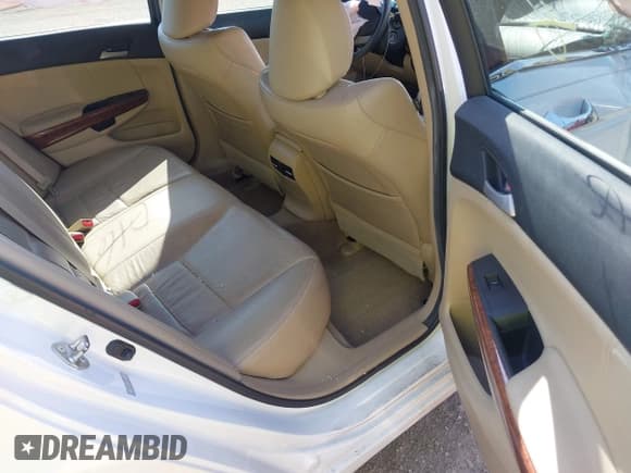 ✅ 2012 Honda Accord EX-L • VIN: 1HGCP3F87CA016557 • Lot: 43227314. Listed on IAAI with 203,497 mi. Free auction sales archive from the USA and detailed vehicle history report at DreamBid. Image 8.