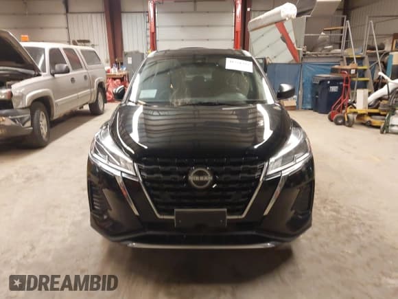 ✅ 2022 Nissan Kicks S • VIN: 3N1CP5BV6NL488219 • Lot: 41521393. Wystawiony na IAAI z przebiegiem 70 406 mil. Bezpłatny archiwum sprzedaży aukcyjnych z USA i szczegółowy raport historii pojazdu na DreamBid. Zdjęcie 12.