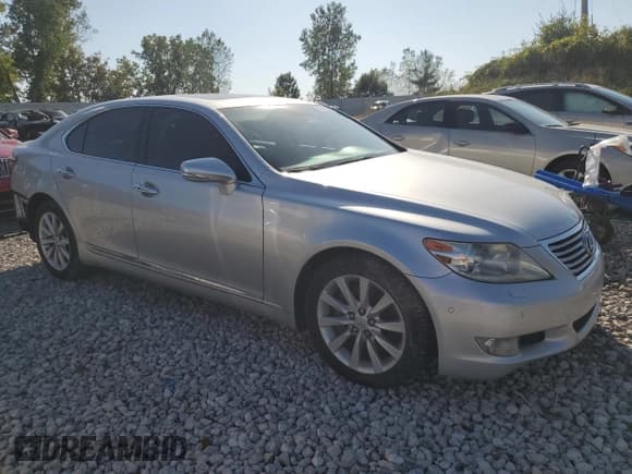 ✅ 2011 Lexus LS 460 • VIN: JTHCL5EF8B5009614 • Лот: 81552505. Опубликован ранее на Copart с пробегом 156 671 миль. Бесплатный доступ к архиву аукционных продаж из США и подробный отчёт об истории автомобиля на DreamBid. Изображение 4.