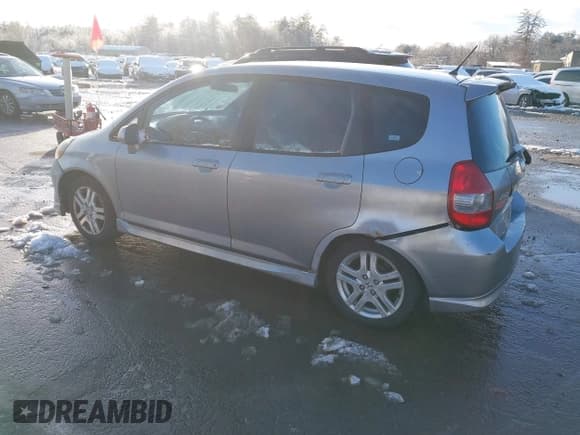 ✅ 2007 Honda Fit Sport • VIN: JHMGD38697S023707 • Лот: 43857836. Опубликован ранее на IAAI с пробегом 235 907 миль. Бесплатный доступ к архиву аукционных продаж из США и подробный отчёт об истории автомобиля на DreamBid. Изображение 3.