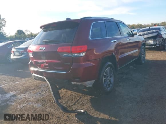 ✅ 2018 Jeep Grand Cherokee Limited • VIN: 1C4RJFBG3JC266498 • Lot: 43521178. Wystawiony na IAAI z przebiegiem 194 389 mil. Bezpłatny archiwum sprzedaży aukcyjnych z USA i szczegółowy raport historii pojazdu na DreamBid. Zdjęcie 16.