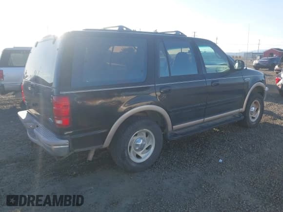 ✅ 1997 Ford Expedition XLT • VIN: 1FMFU18LXVLB22952 • Lot: 41706527. Listed on IAAI with 282,860 mi. Free auction sales archive from the USA and detailed vehicle history report at DreamBid. Image 4.