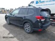 ✅ 2019 Subaru Forester Premium • VIN: JF2SKAGC3KH583498 • Lot: 43419290. Listed on IAAI with 157,452 mi. Free auction sales archive from the USA and detailed vehicle history report at DreamBid. Image 3.