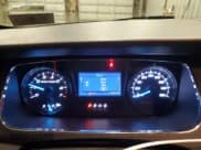 ✅ 2015 Ford Police Interceptor • VIN: 1FAHP2MK4FG140998 • Lot: 74573224. Wystawiony na Copart z przebiegiem 135 899 mil. Bezpłatny archiwum sprzedaży aukcyjnych z USA i szczegółowy raport historii pojazdu na DreamBid. Zdjęcie 9.