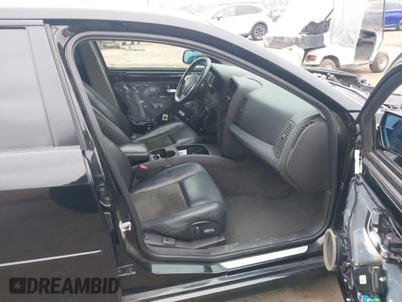 ✅ 2005 Cadillac CTS-V • VIN: 1G6DN56S150233470 • Лот: 41732531. Опубликован ранее на IAAI с пробегом Не указан. Бесплатный доступ к архиву аукционных продаж из США и подробный отчёт об истории автомобиля на DreamBid. Изображение 5.