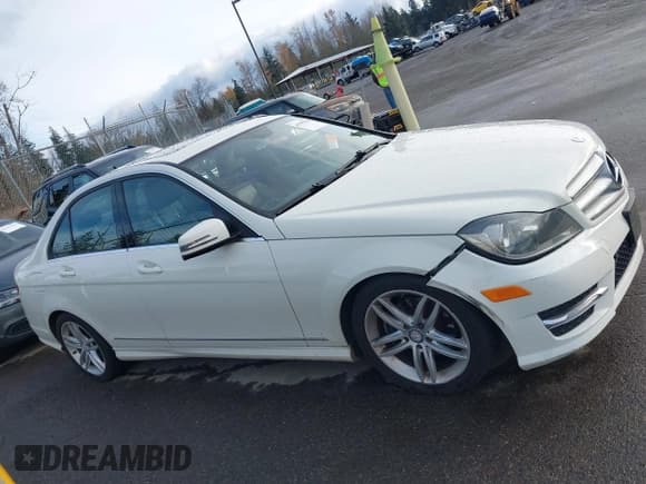 ✅ 2012 Mercedes-Benz C 300 Sport • VIN: WDDGF8BB8CR207641 • Lot: 43787528. Listed on IAAI with 74,385 mi. Free auction sales archive from the USA and detailed vehicle history report at DreamBid. Image 13.