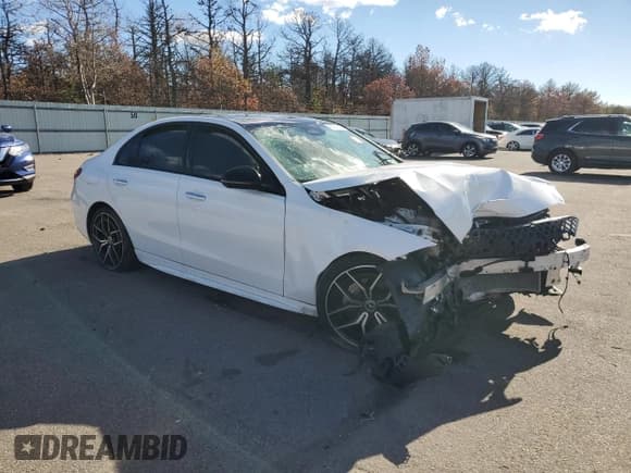 ✅ 2023 Mercedes-Benz C 300 • VIN: W1KAF4HB6PR127329 • Lot: 90501535. Wystawiony na Copart z przebiegiem Nie podano. Bezpłatny archiwum sprzedaży aukcyjnych z USA i szczegółowy raport historii pojazdu na DreamBid. Zdjęcie 4.