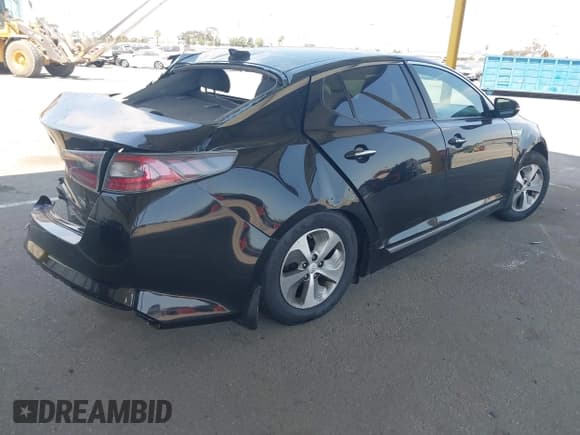 ✅ 2015 Kia Optima • VIN: KNAGM4AD1F5080459 • Lot: 42719352. Wystawiony na IAAI z przebiegiem Nie podano. Bezpłatny archiwum sprzedaży aukcyjnych z USA i szczegółowy raport historii pojazdu na DreamBid. Zdjęcie 4.