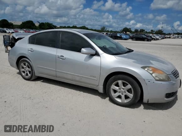 ✅ 2007 Nissan Altima Hybrid • VIN: 1N4CL21E07C187037 • Лот: 64075315. Опубликован ранее на Copart с пробегом 287 958 миль. Бесплатный доступ к архиву аукционных продаж из США и подробный отчёт об истории автомобиля на DreamBid. Изображение 4.