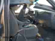 ✅ 2006 Chevrolet Silverado 1500 LS • VIN: 2GCEK19B561131447 • Lot: 74567234. Wystawiony na Copart z przebiegiem Nie podano mil. Skorzystaj z bezpłatnego archiwum sprzedaży aukcyjnych z USA i zobacz szczegółowy raport historii pojazdu na DreamBid. Zdjęcie 7.