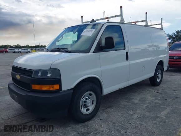 ✅ 2018 Chevrolet Express Cargo • VIN: 1GCWGAFPXJ1319661 • Лот: 43060332. Опубликован ранее на IAAI с пробегом 143 791 миль. Бесплатный доступ к архиву аукционных продаж из США и подробный отчёт об истории автомобиля на DreamBid. Изображение 17.